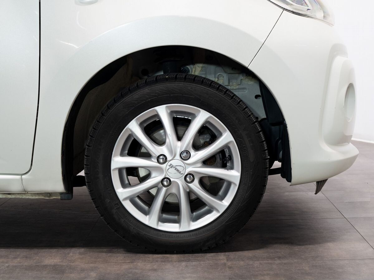 Toyota Passo 2016 - фото автомобиля