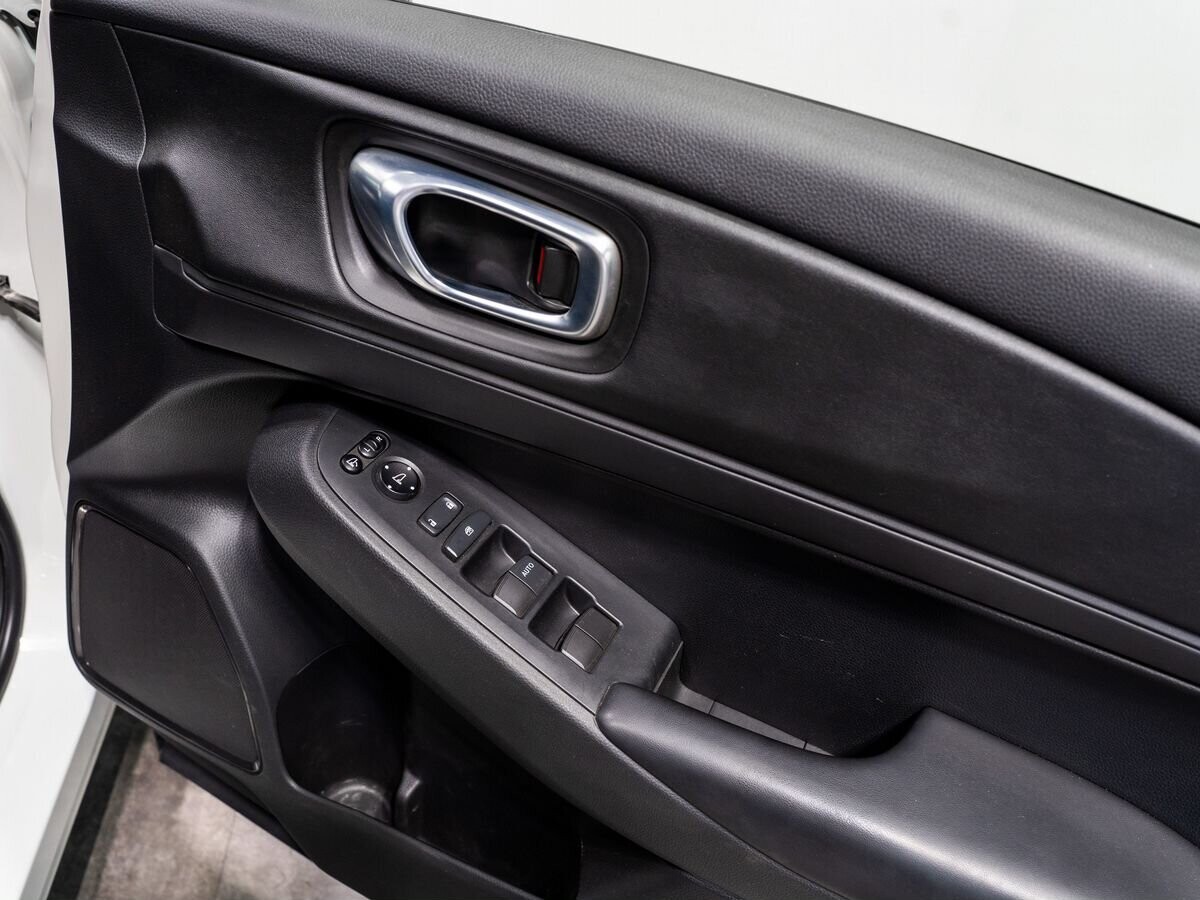 Honda Vezel 2021 - фото автомобиля