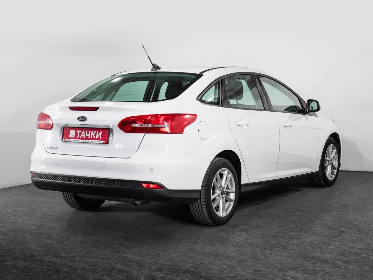 Ford Focus 2017 - фото автомобиля