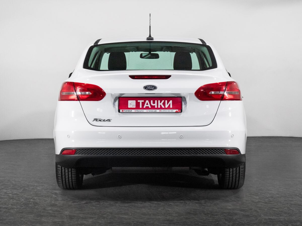 Ford Focus 2017 - фото автомобиля