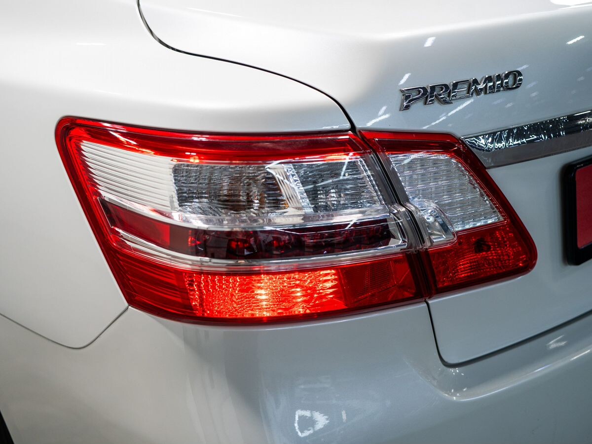 Toyota Premio 2011 - фото автомобиля