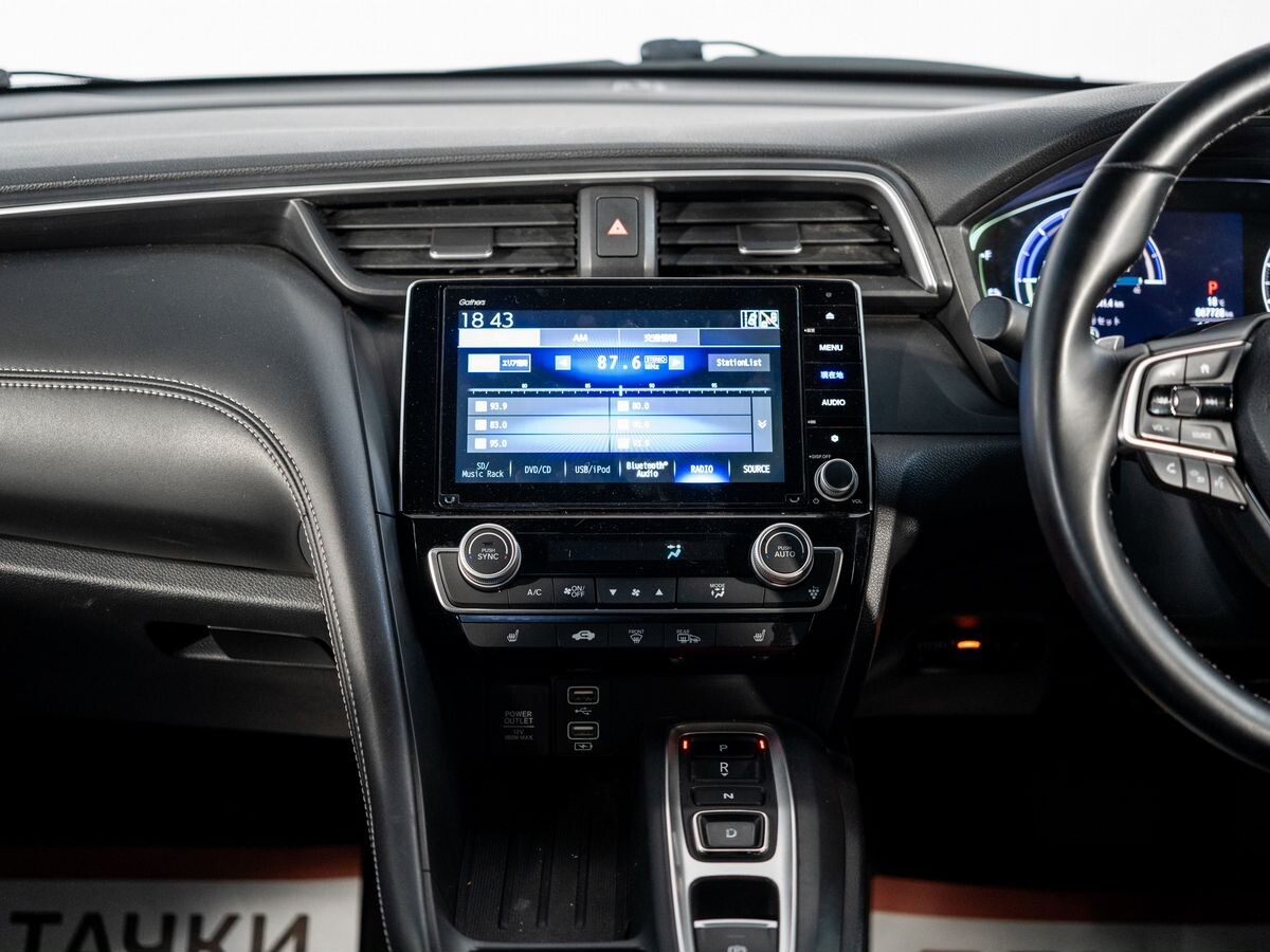 Honda Insight 2019 - фото автомобиля
