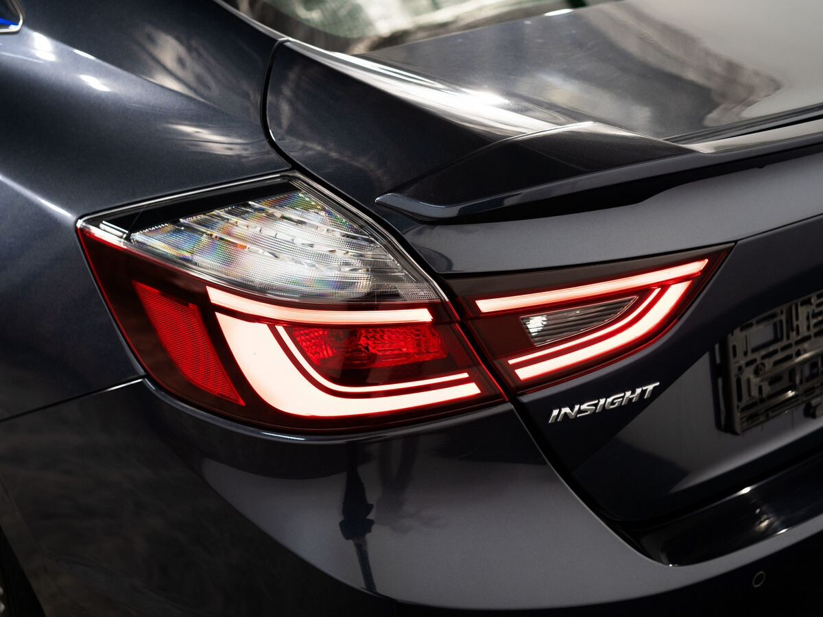 Honda Insight 2019 - фото автомобиля
