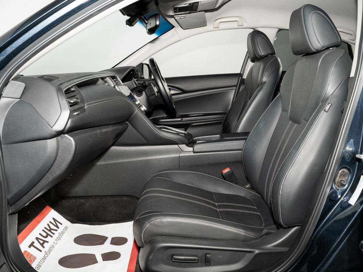 Honda Insight 2019 - фото автомобиля