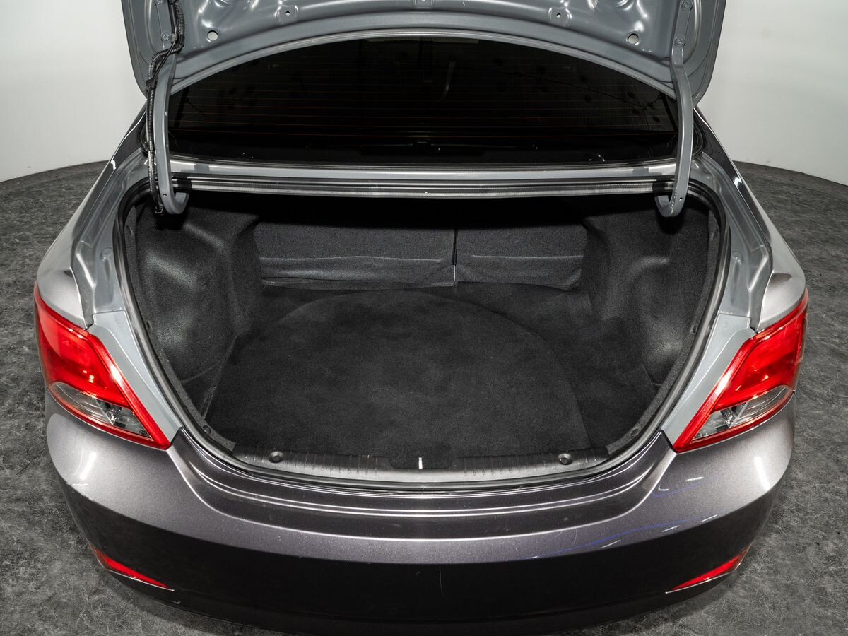 Hyundai Solaris 2014 - фото автомобиля