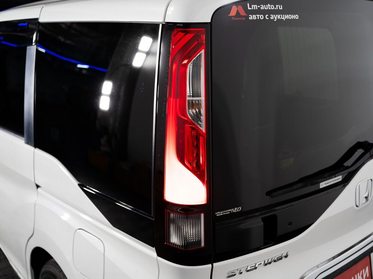 Honda Stepwgn 2016 - фото автомобиля