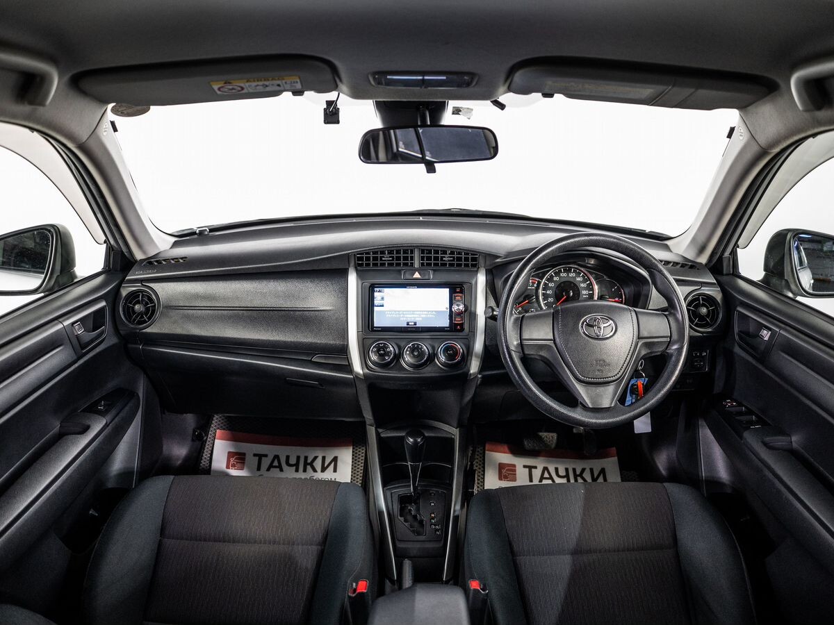 Toyota Corolla Fielder 2015 - фото автомобиля