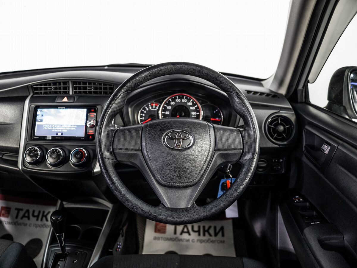 Toyota Corolla Fielder 2015 - фото автомобиля