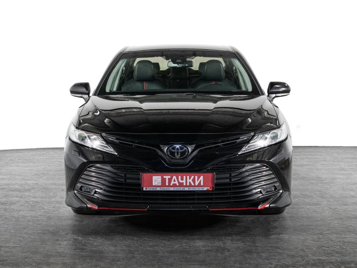 Toyota Camry 2020 - фото автомобиля