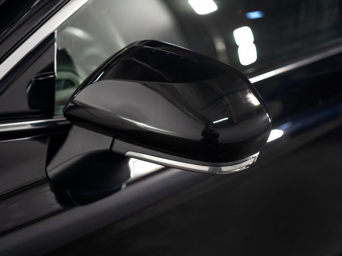 Toyota Camry 2020 - фото автомобиля