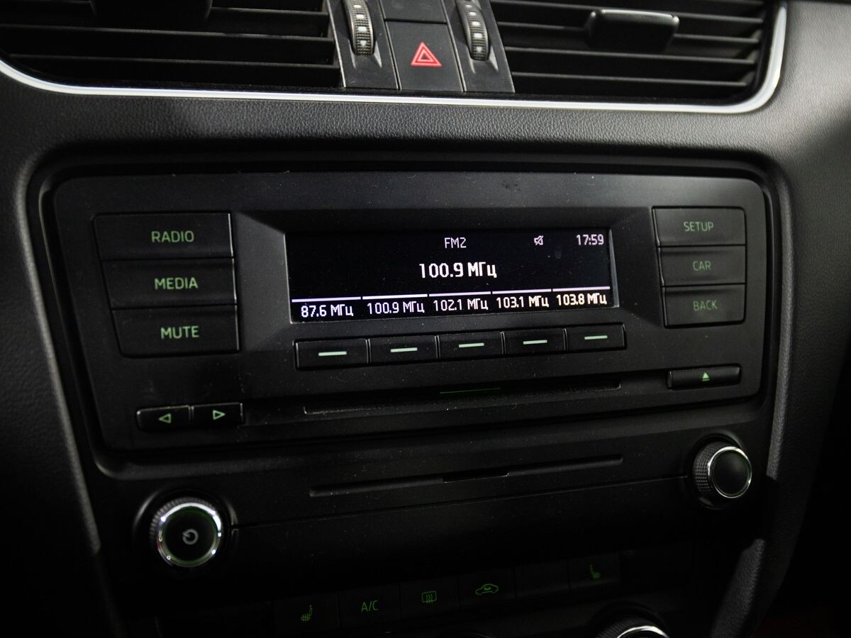 Skoda Octavia 2013 - фото автомобиля