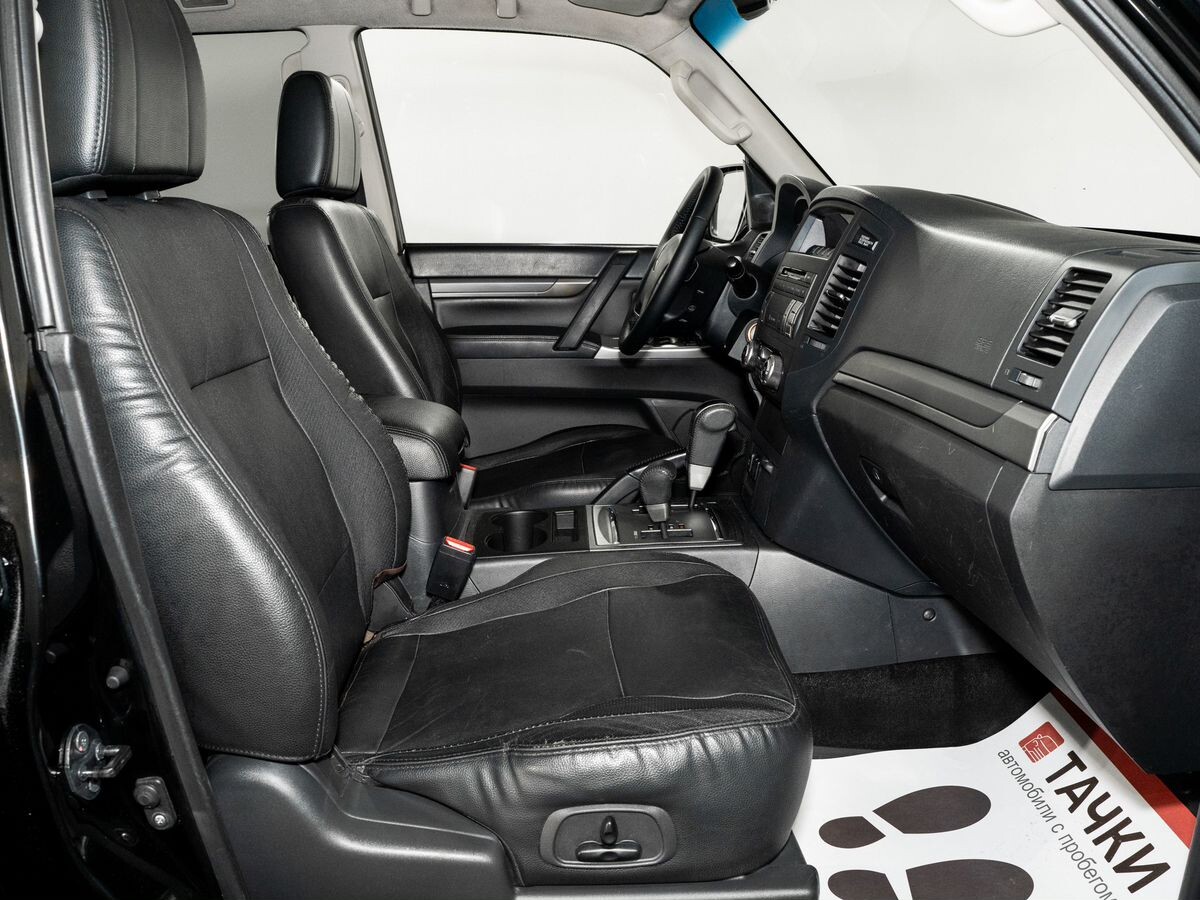Mitsubishi Pajero 2014 - фото автомобиля