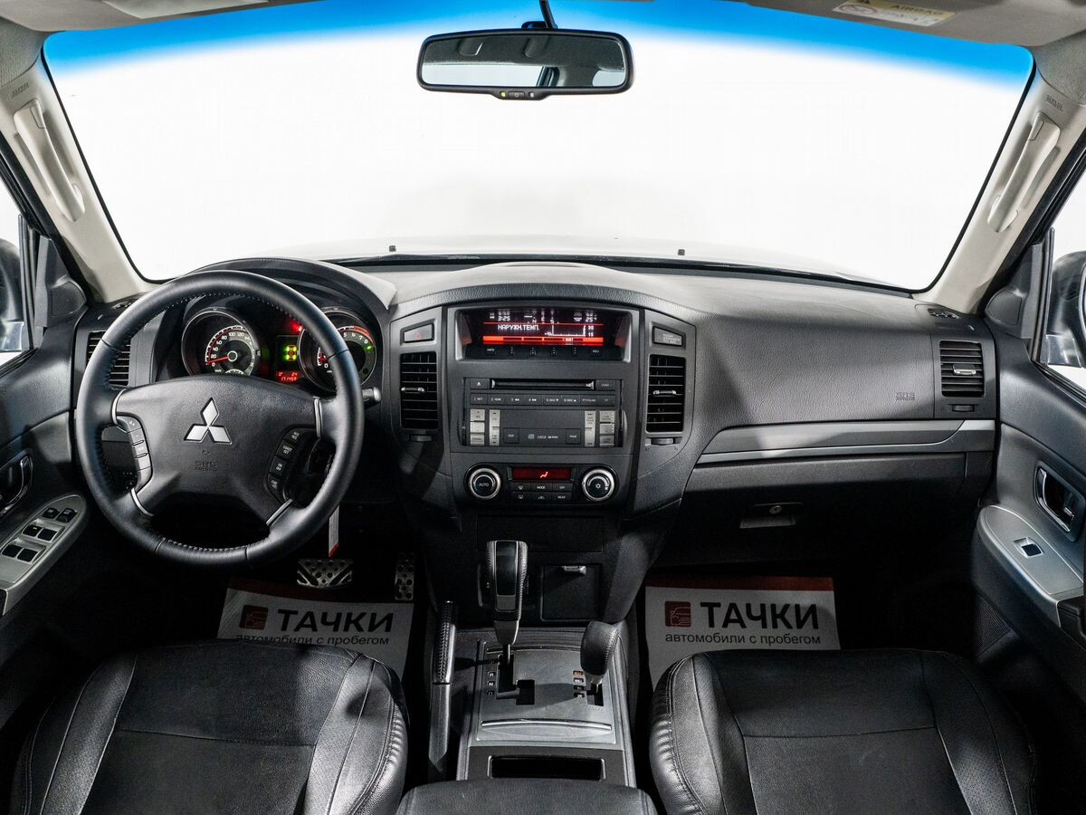 Mitsubishi Pajero 2014 - фото автомобиля