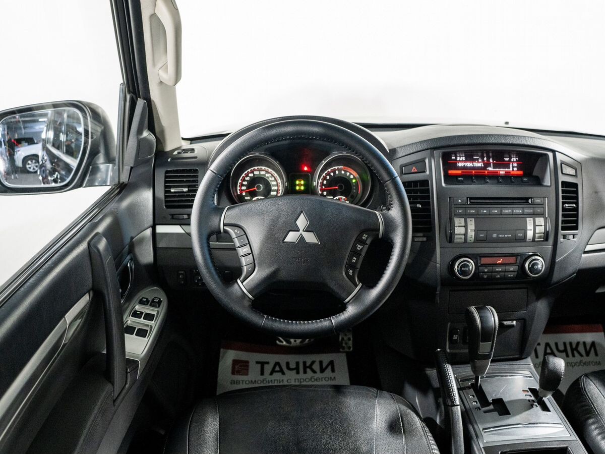 Mitsubishi Pajero 2014 - фото автомобиля