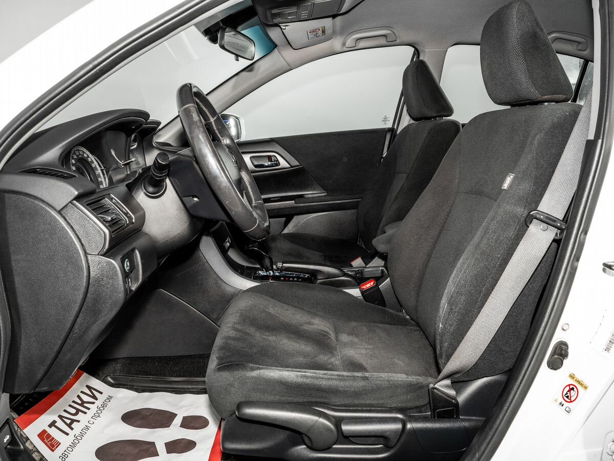 Honda Accord 2013 - фото автомобиля