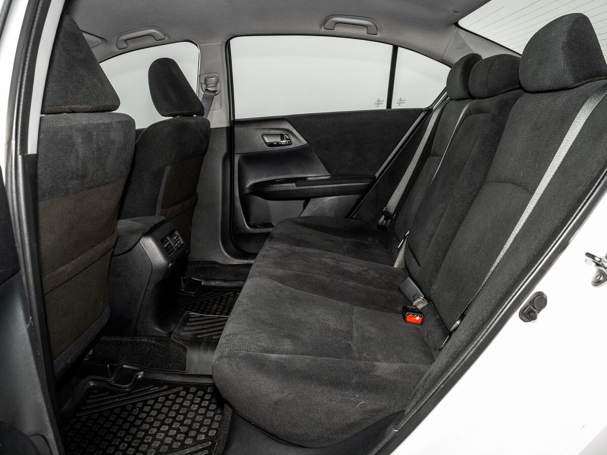 Honda Accord 2013 - фото автомобиля
