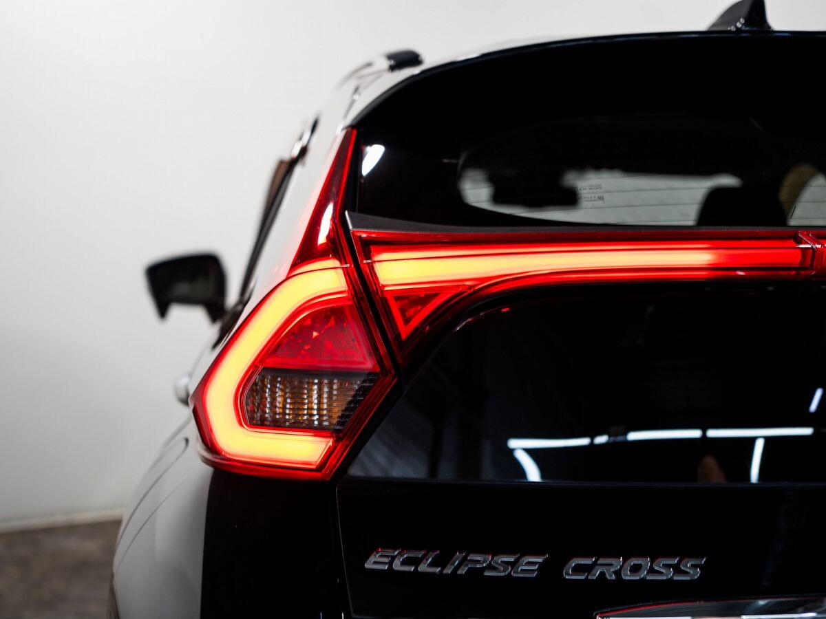 Mitsubishi Eclipse Cross 2018 - фото автомобиля