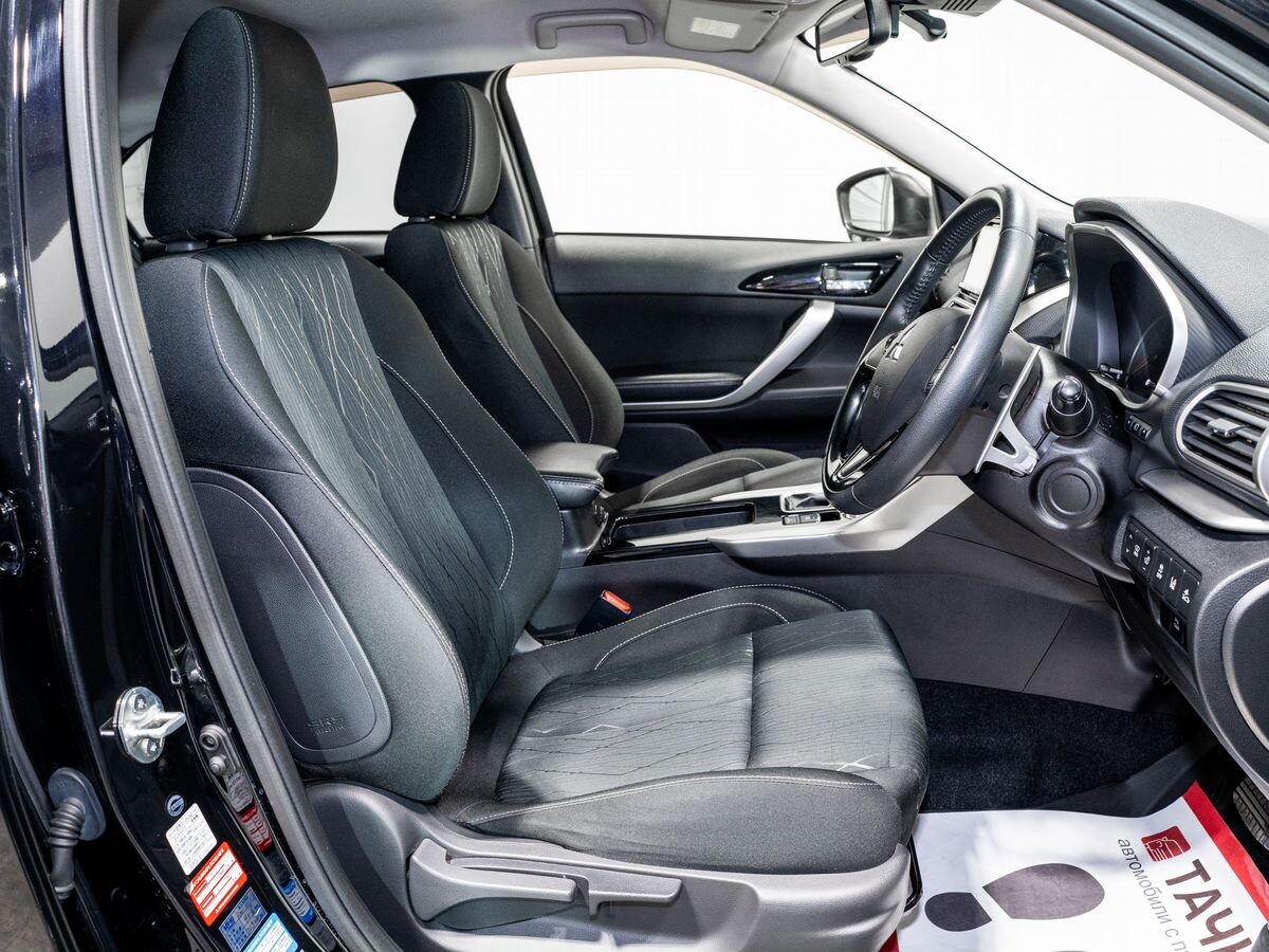 Mitsubishi Eclipse Cross 2018 - фото автомобиля