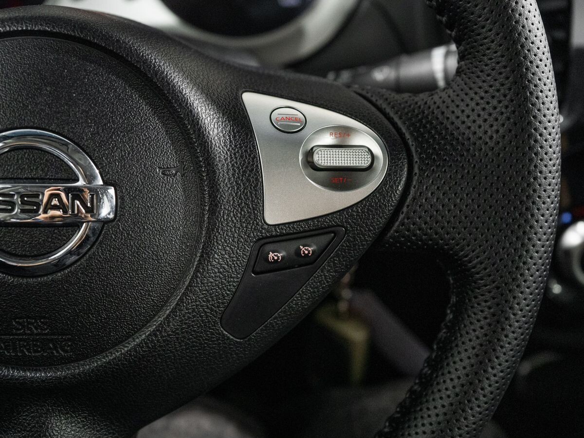 Nissan Juke 2012 - фото автомобиля