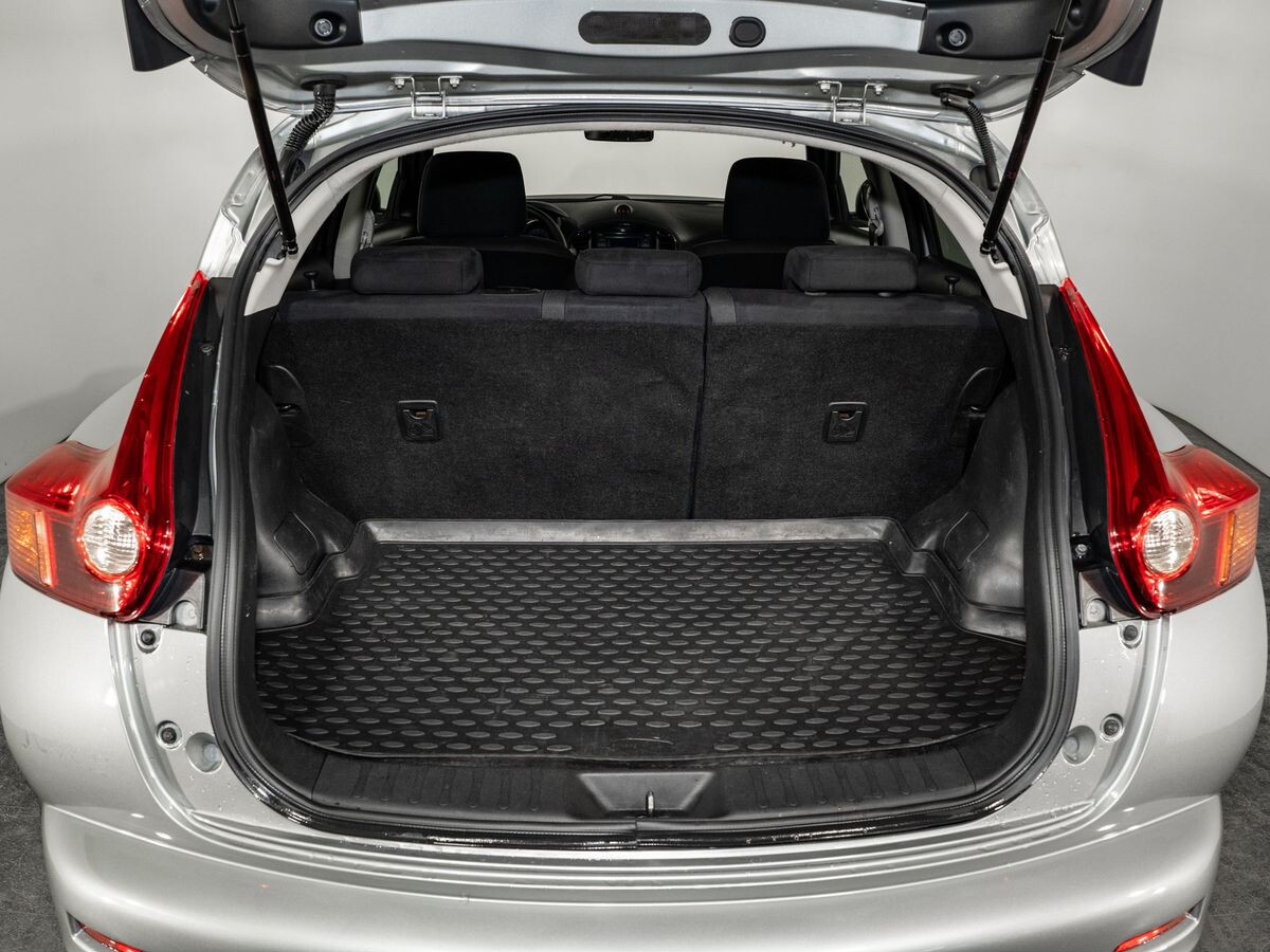 Nissan Juke 2012 - фото автомобиля