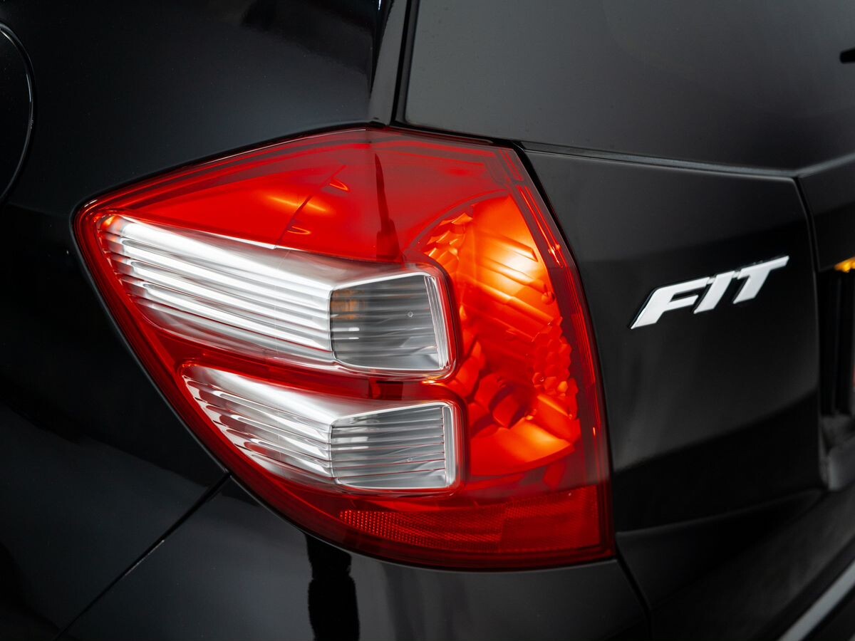 Honda Fit 2010 - фото автомобиля