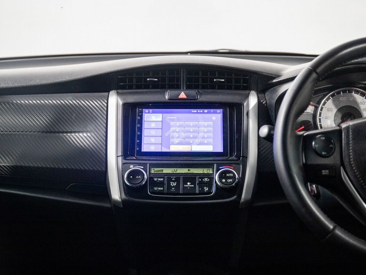 Toyota Corolla Fielder 2012 - фото автомобиля