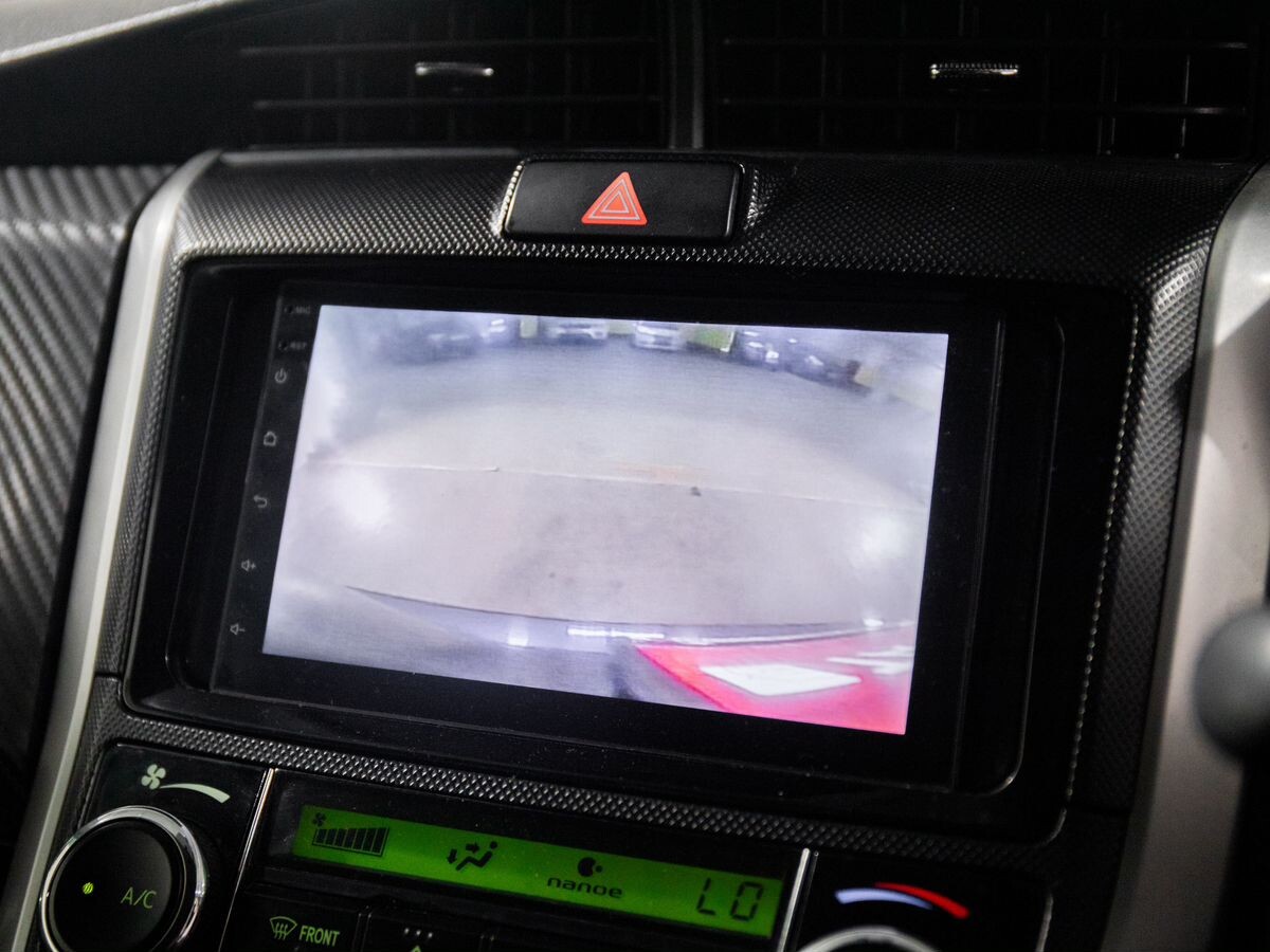 Toyota Corolla Fielder 2012 - фото автомобиля