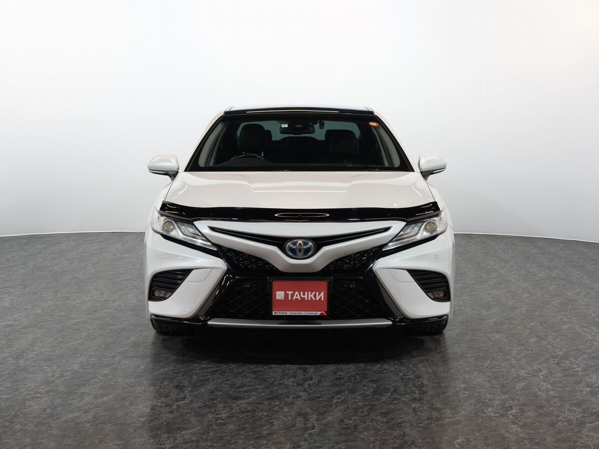 Toyota Camry 2018 - фото автомобиля