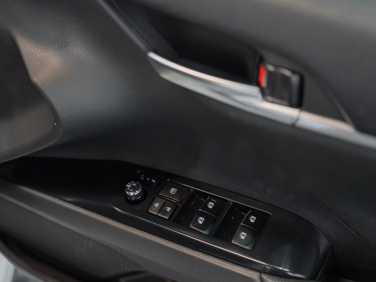 Toyota Camry 2018 - фото автомобиля