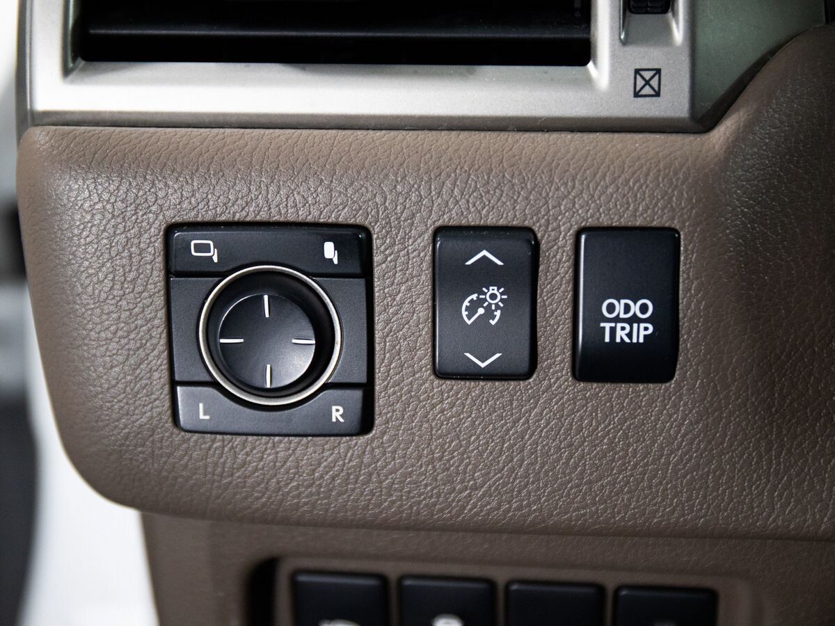 Lexus GX460 2011 - фото автомобиля