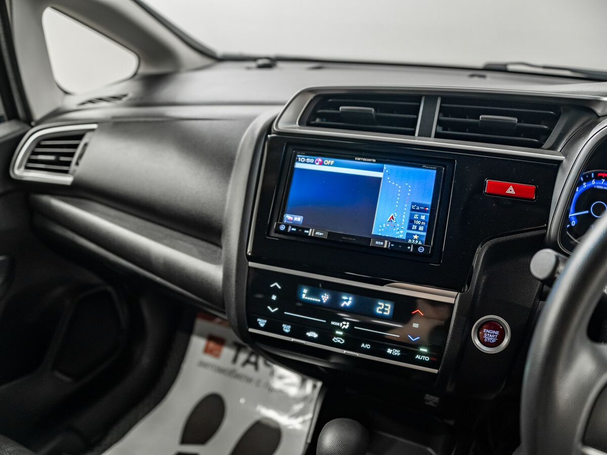 Honda Fit 2016 - фото автомобиля