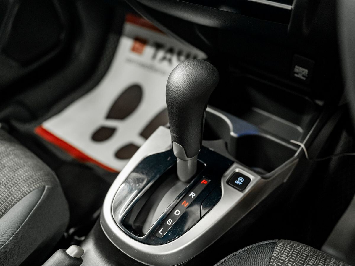 Honda Fit 2016 - фото автомобиля