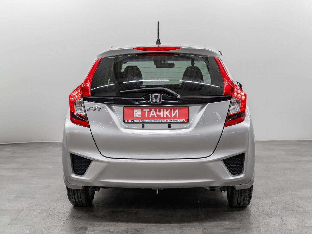 Honda Fit 2016 - фото автомобиля