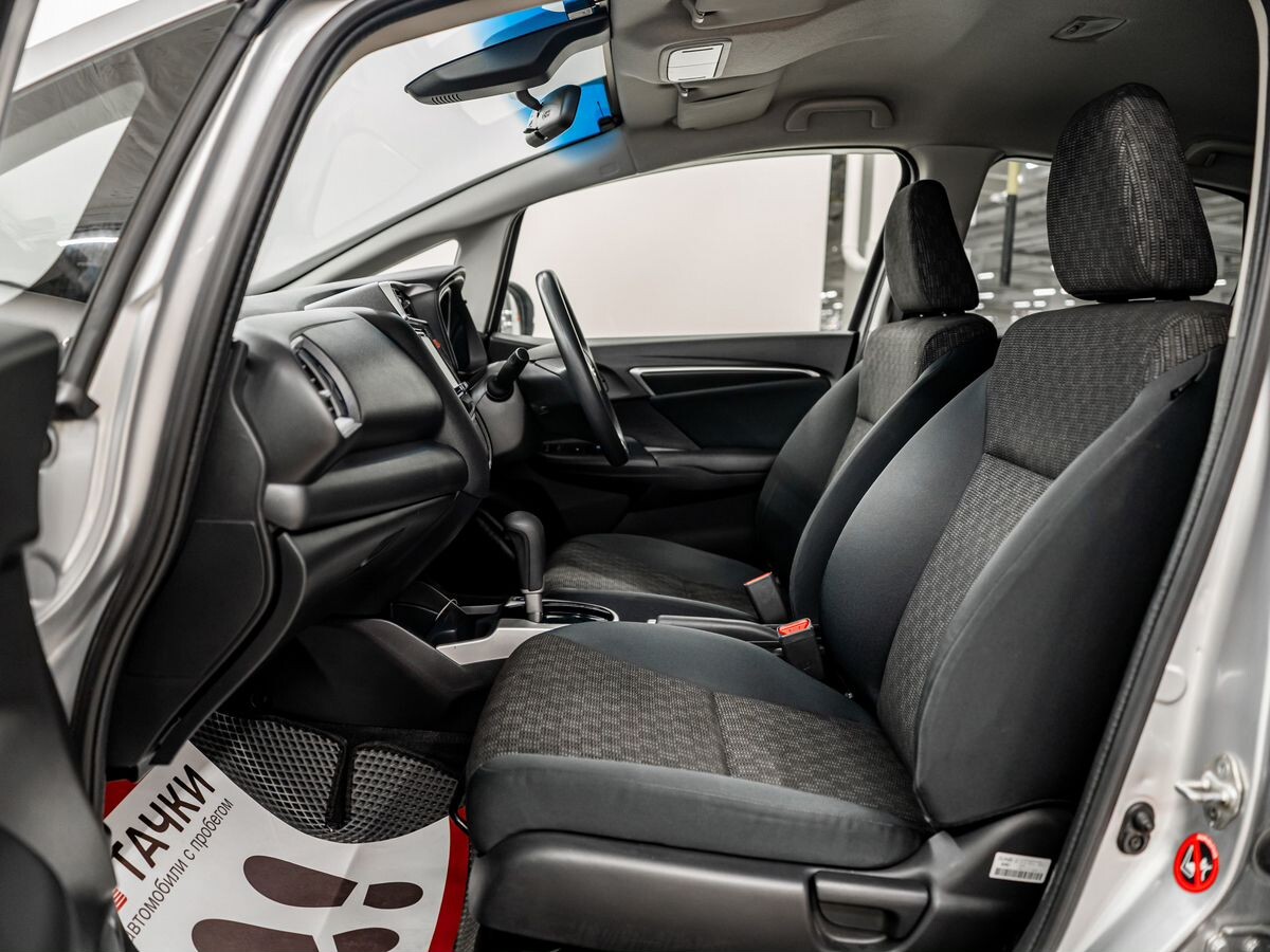 Honda Fit 2016 - фото автомобиля