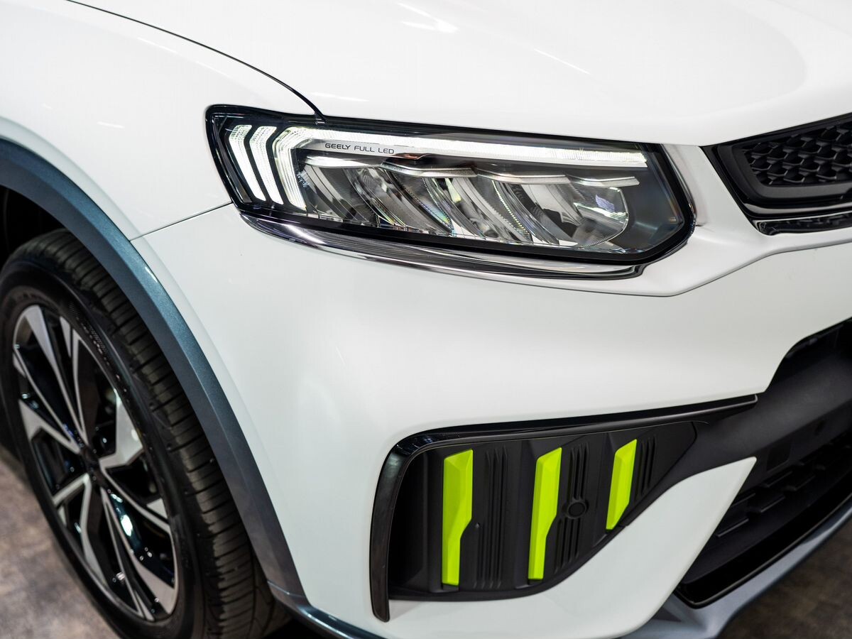 Geely Tugella 2023 - фото автомобиля