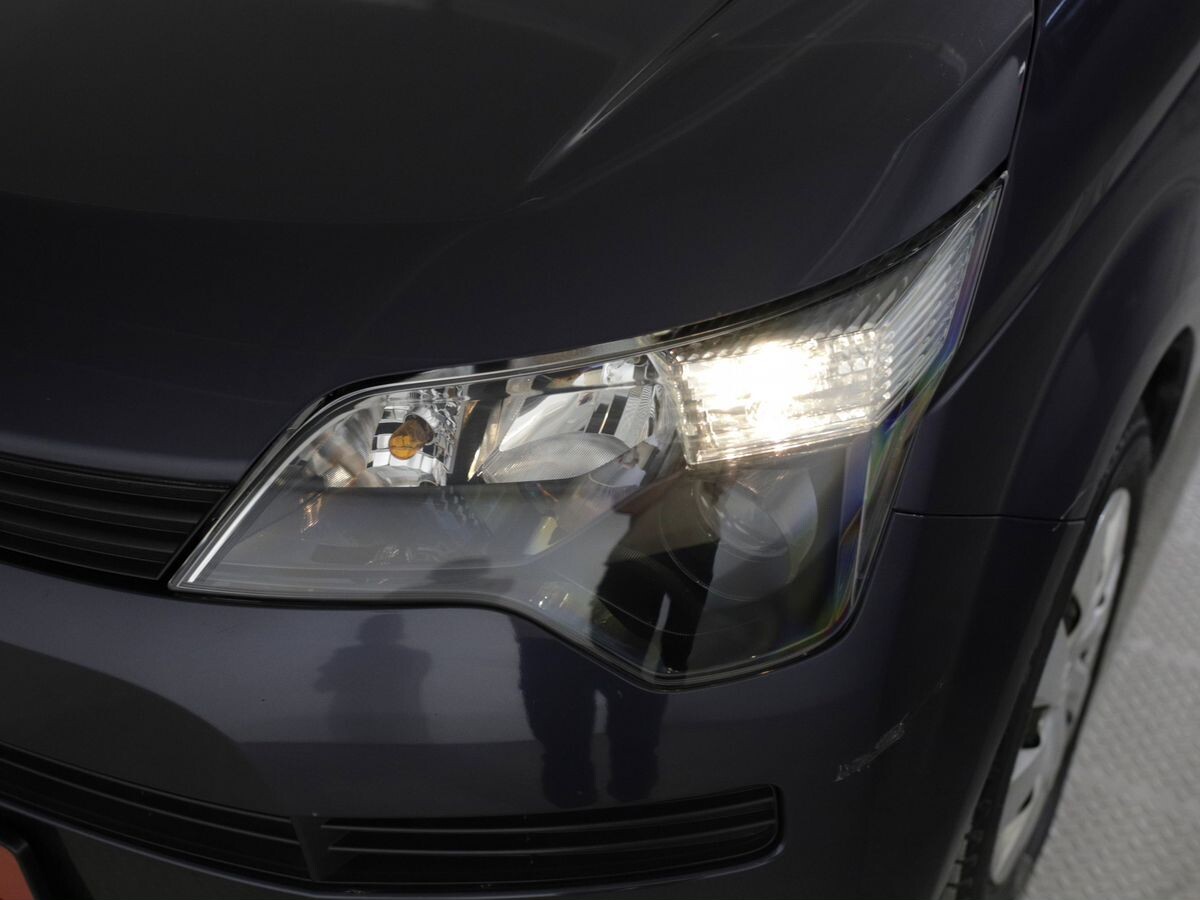 Toyota Spade 2014 - фото автомобиля