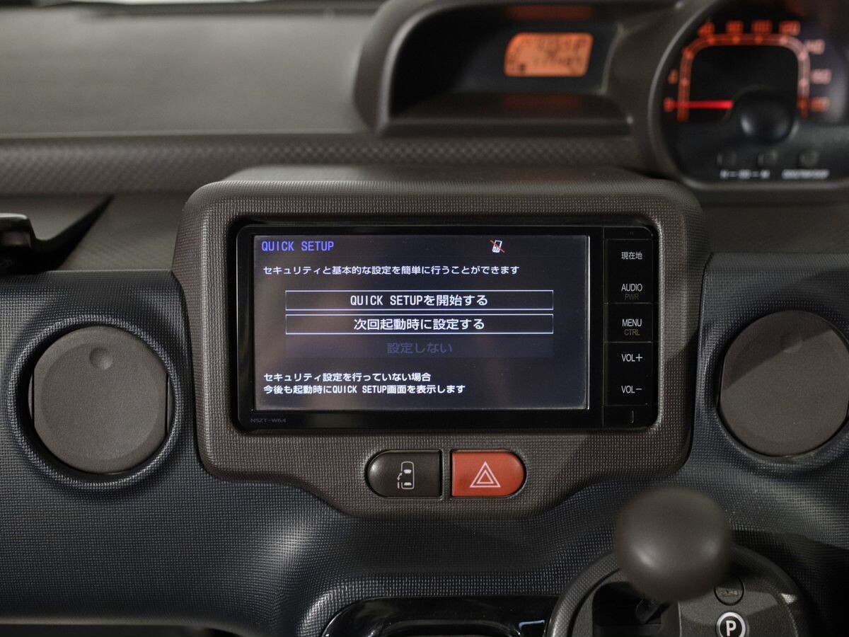 Toyota Spade 2014 - фото автомобиля