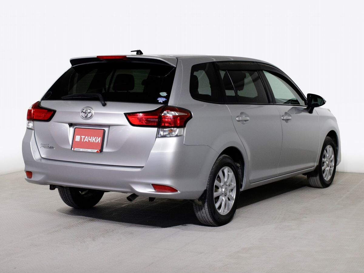 Toyota Corolla Fielder 2015 - фото автомобиля