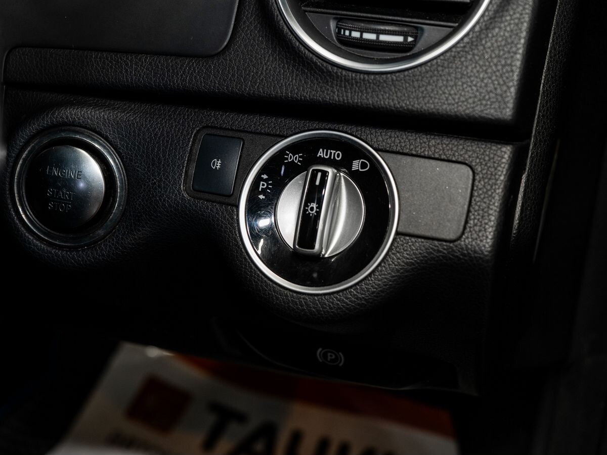 Mercedes-Benz C-Class 2011 - фото автомобиля
