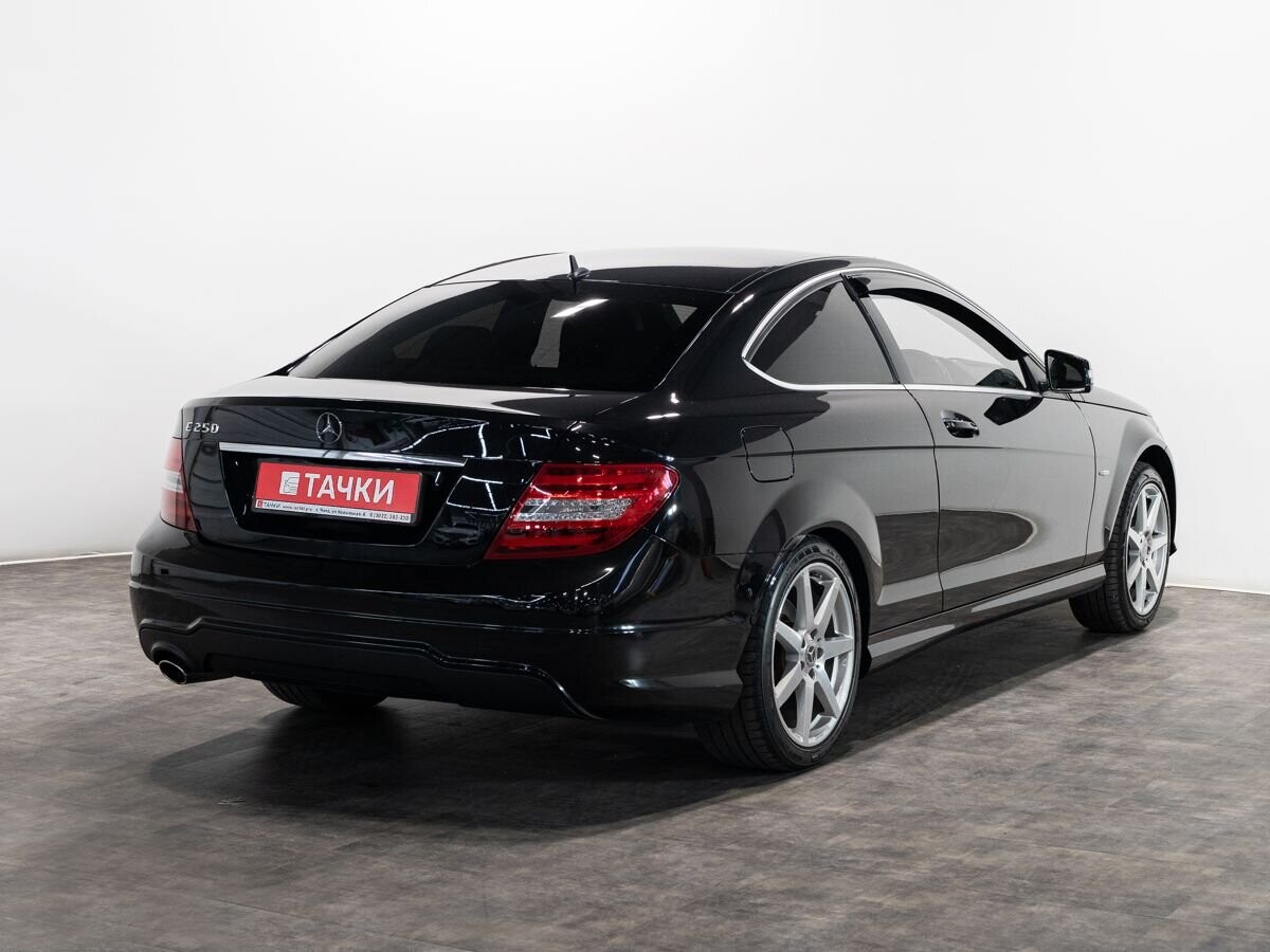 Mercedes-Benz C-Class 2011 - фото автомобиля