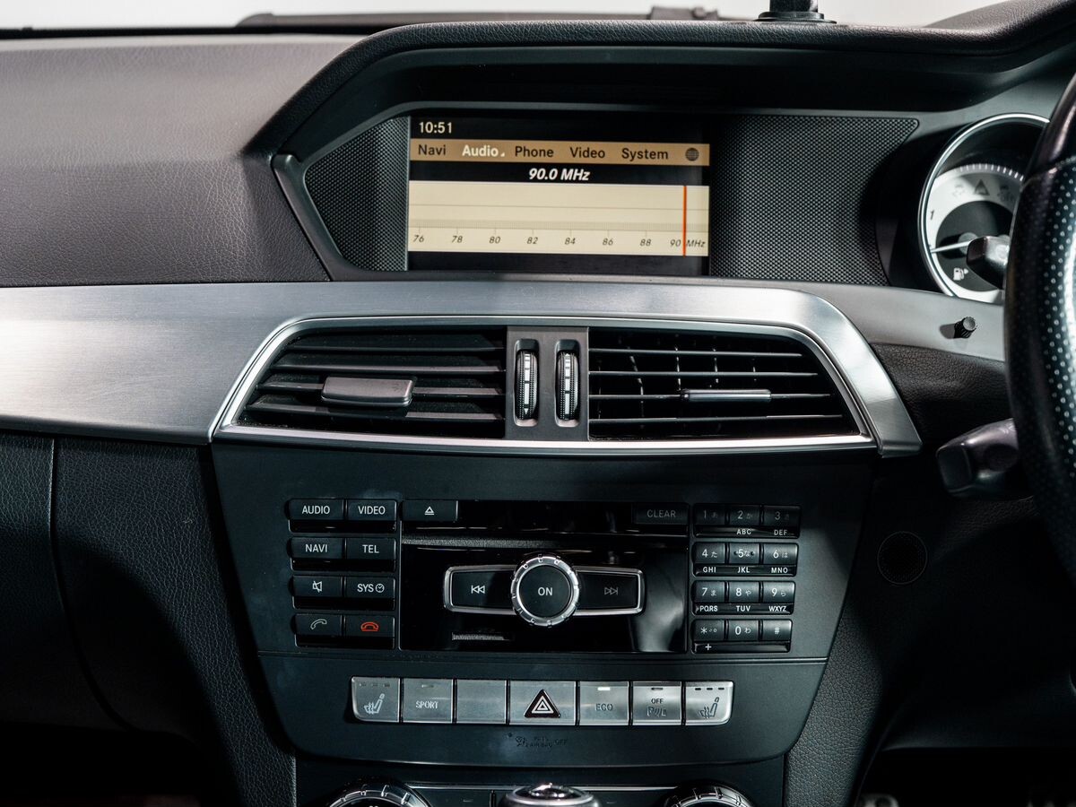 Mercedes-Benz C-Class 2011 - фото автомобиля