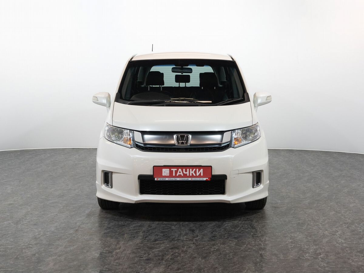 Honda Freed Spike 2016 - фото автомобиля