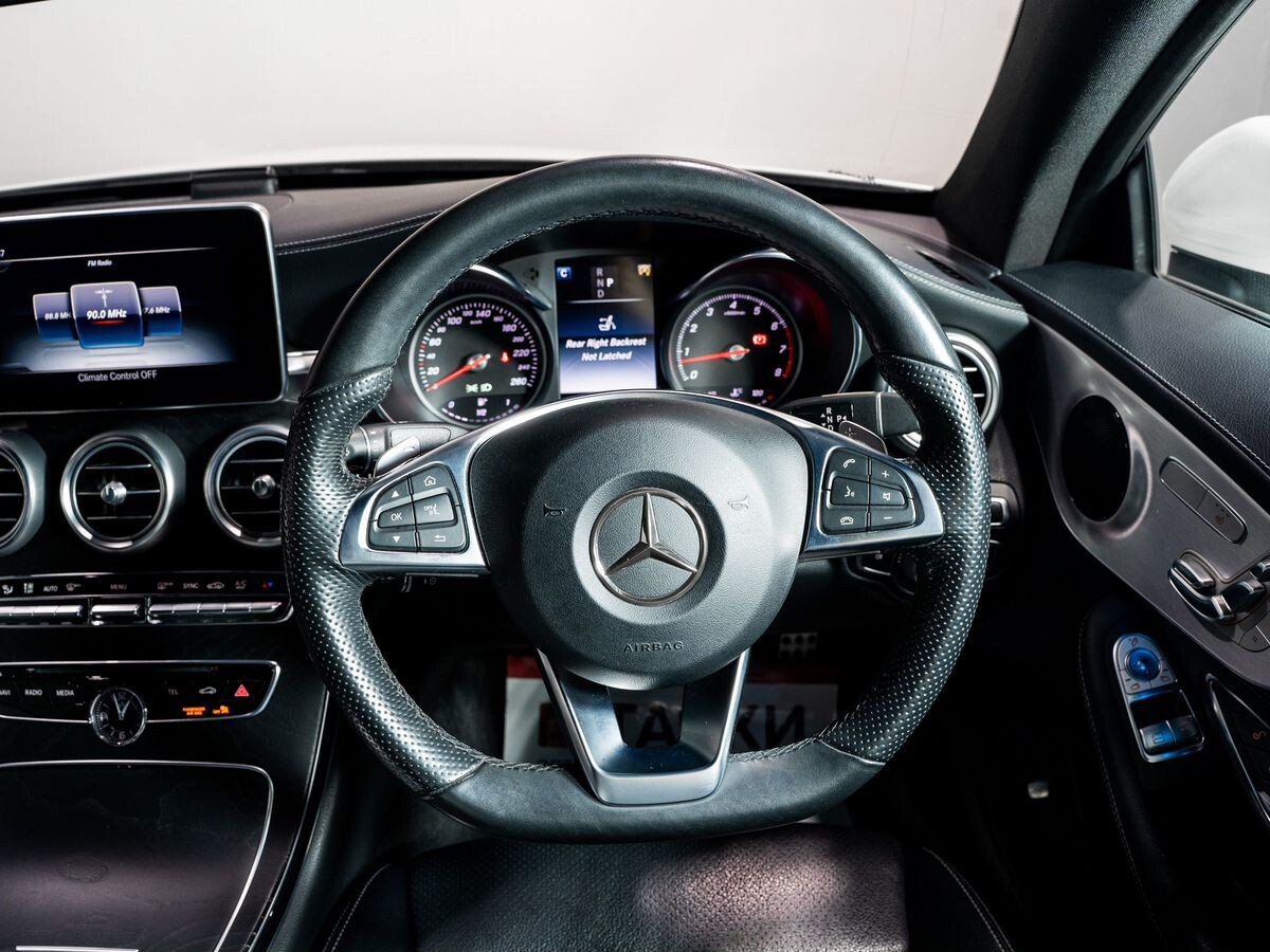 Mercedes-Benz C-Class 2017 - фото автомобиля