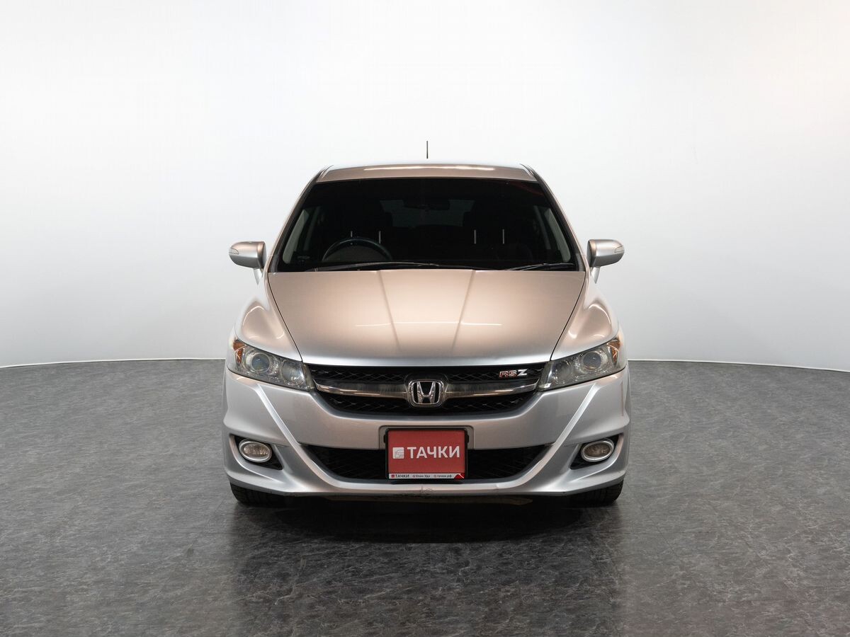 Honda Stream 2011 - фото автомобиля