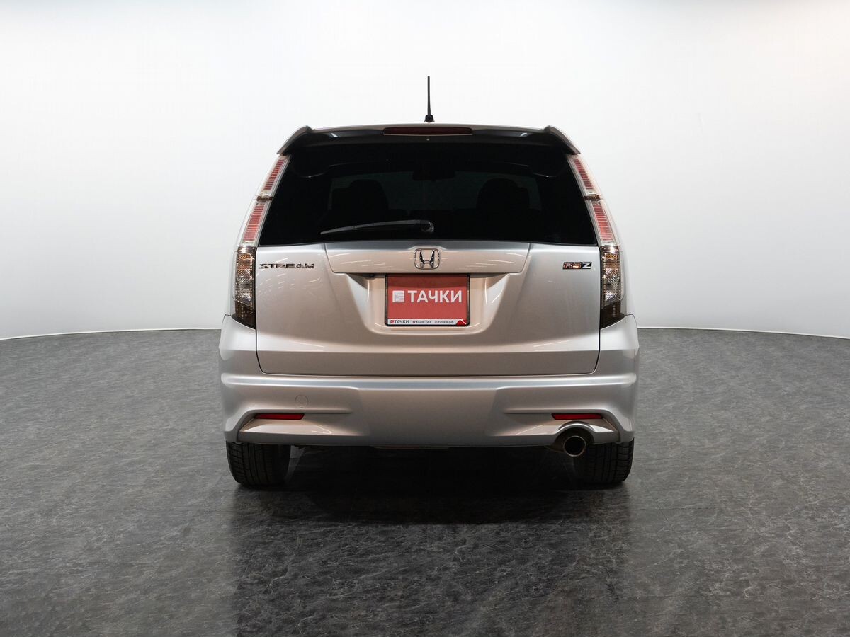 Honda Stream 2011 - фото автомобиля