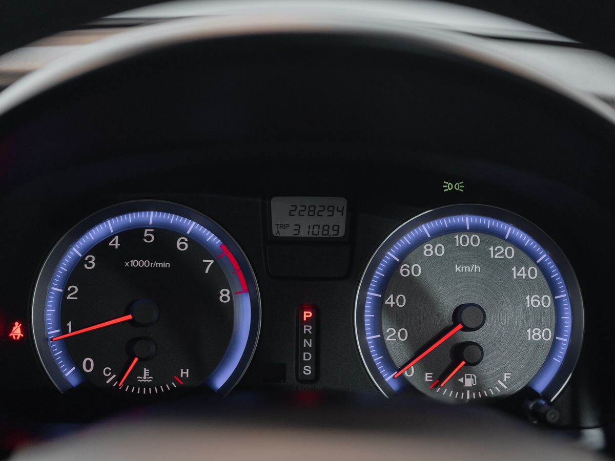 Honda Stream 2011 - фото автомобиля