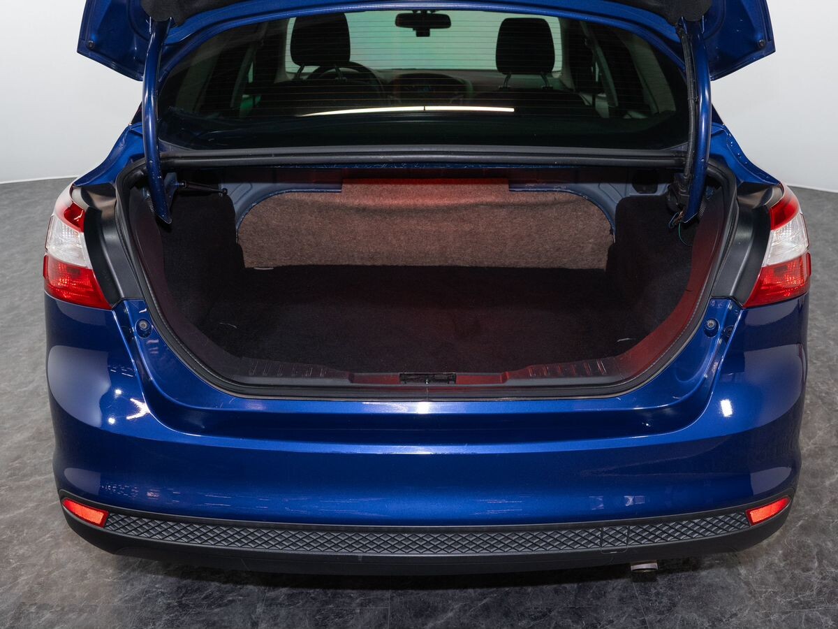 Ford Focus 2013 - фото автомобиля