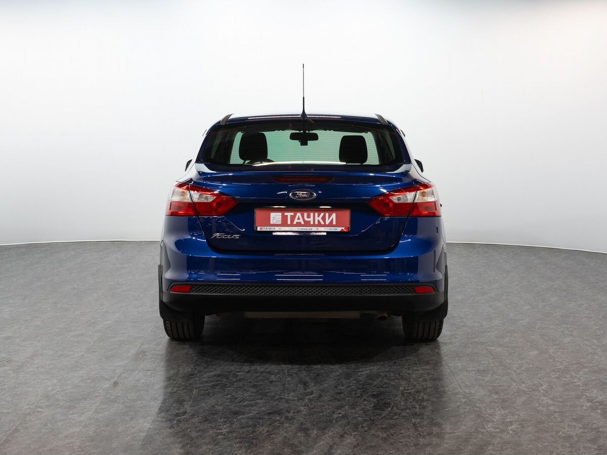 Ford Focus 2013 - фото автомобиля