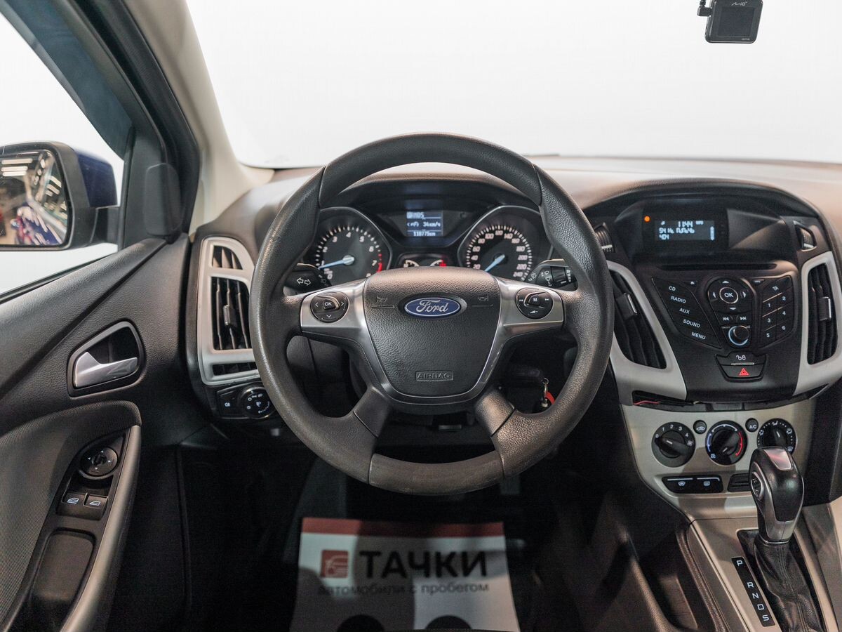 Ford Focus 2013 - фото автомобиля