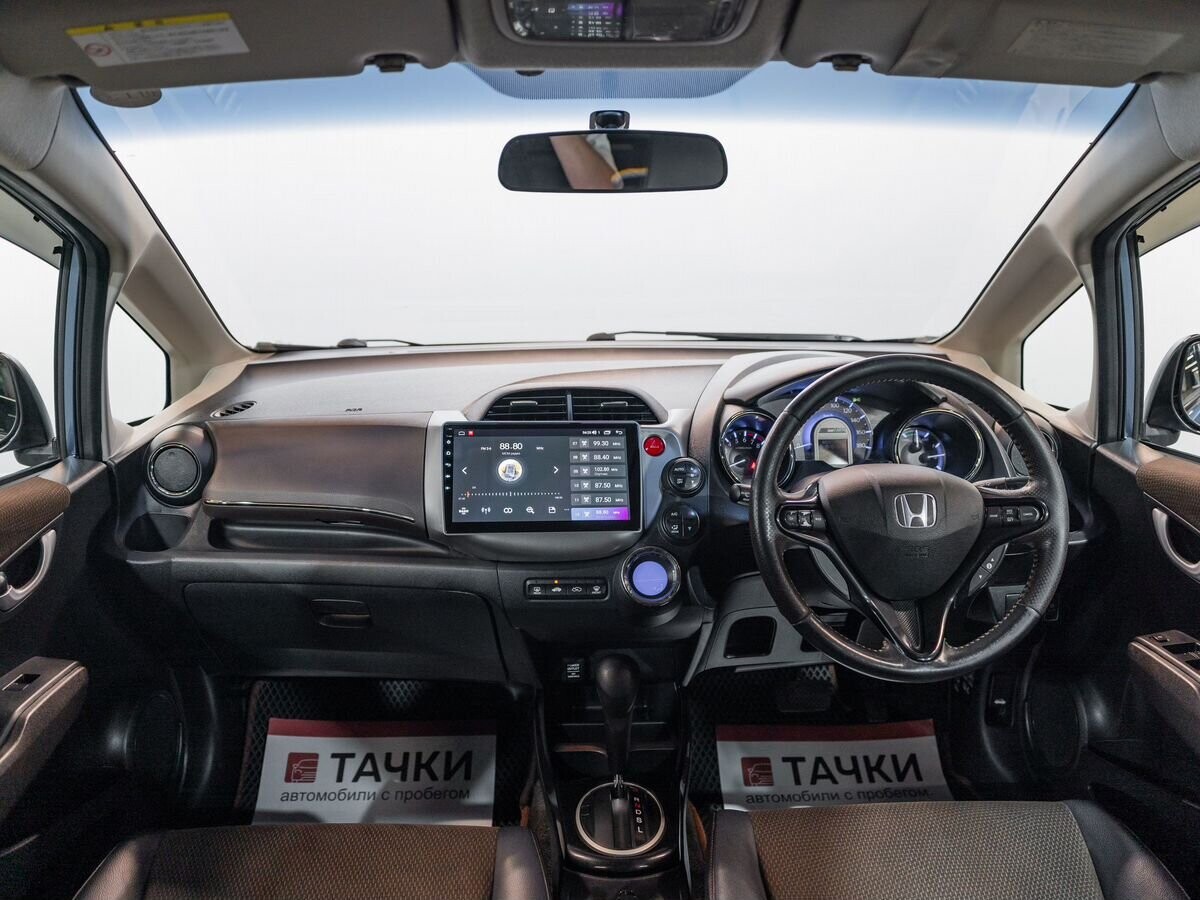 Honda Fit Shuttle 2011 - фото автомобиля
